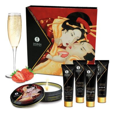 Подарунковий набір Shunga GEISHA'S SECRETS — Sparkling Strawberry Wine: для шикарної ночі вдвох Подарунковий набір Shunga GEISHA'S SECRETS — Sparkling Strawberry Wine: для шикарної ночі вдвох