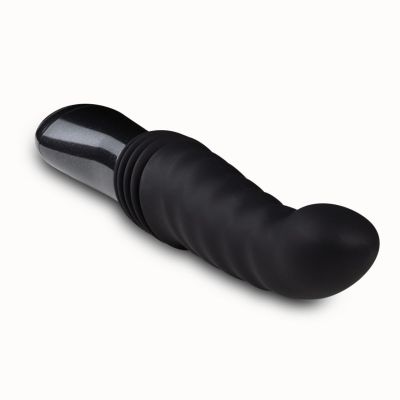 Пульсатор Blush Temptasia – Lazarus Thrusting Dildo – Black, ребристий стовбур, 3 швидкості Пульсатор Blush Temptasia – Lazarus Thrusting Dildo – Black, ребристий стовбур, 3 швидкості