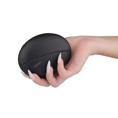 Вакуумний кліторальний смартстимулятор Svakom Pulse Galaxie Midnight Black, проєктор зоряного неба Вакуумний кліторальний смартстимулятор Svakom Pulse Galaxie Midnight Black, проєктор зоряного неба